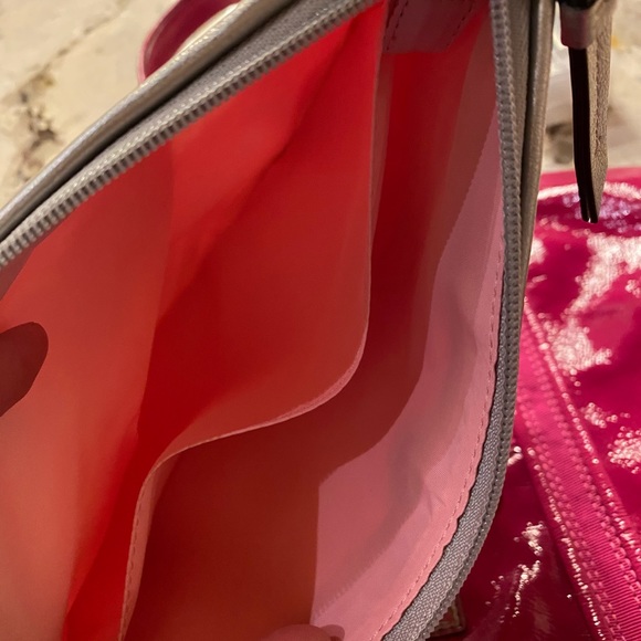 Shiny Raspberry Pink handbag use summer/winter - Picture 7 of 7